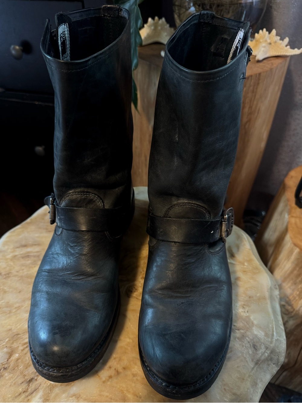Frye Black Leather Veronica distressed Boots with Buckle - Picture 3 of 8